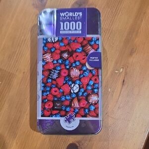 World's Smallest 1000 Piece Jigsaw Puzzle